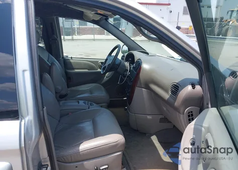 2001 Chrysler Town & Country Lxi z USA, uszkodzony, nr VIN 2C4GP54L51R261157